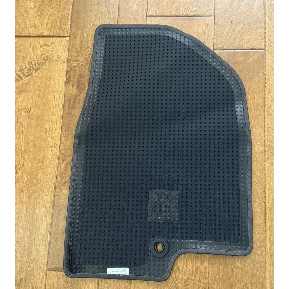 Genuine GM OEM Cadillac Escalade ESV Carpet Floor Mats 4pc Set 84626112